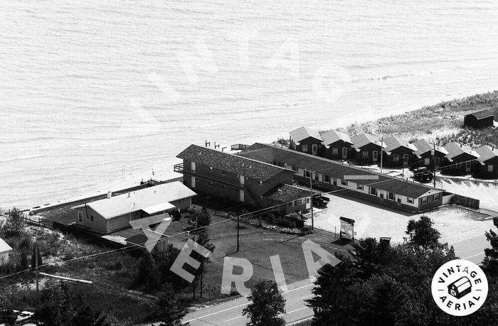 Oscoda Resort and Motel - Vintage Aerial